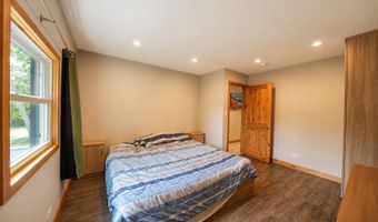 42981 N LAKE Ave, Antioch, IL 60002