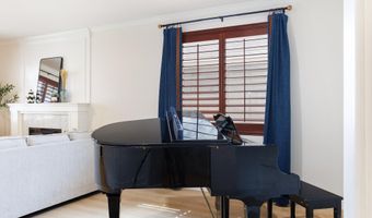 221 W Tahiti Dr, Casa Grande, AZ 85122