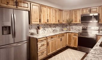 950 NE 1ST St, Bandon, OR 97411