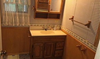 5 Cantaberry Ln, Coventry, RI 02816