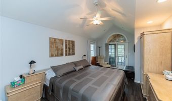 117 Royal Oak Dr, Aurora, OH 44202