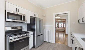 16 Roosevelt St, Albany, NY 12206