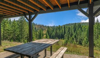 671 Kelso Woods Dr, Athol, ID 83801