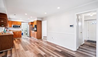 2811 BIRDSEYE Ln, Bowie, MD 20715