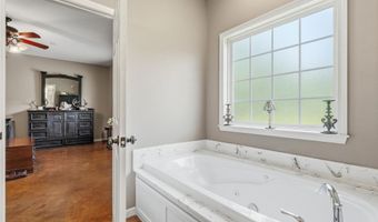 43 Tracelwood Dr, Arkadelphia, AR 71923