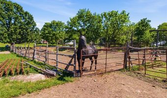 210 County Road 320, Alton, MO 65606