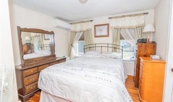 101 Collins St, Attleboro, MA 02703