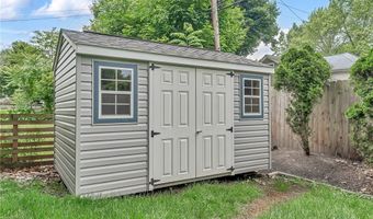175 Highland Dr, Amherst, NY 14221