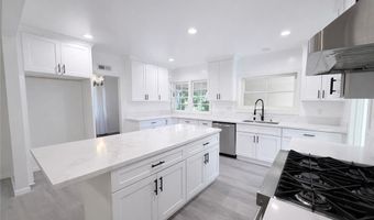 18 Woodland Ln, Arcadia, CA 91006