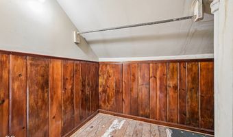 308 E 38th St, Anderson, IN 46013