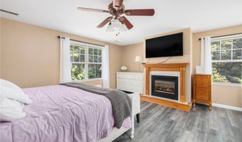 35 Provident Pl, Coventry, RI 02816