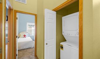 1046 10th Ave NW, Altoona, IA 50009