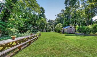 2839 Main St, Barnstable, MA 02630