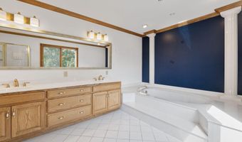 21580 Moonlight Bay Rd, Abingdon, VA 24211