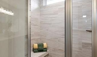 6167 N Trailwoods Dr, Ann Arbor, MI 48103
