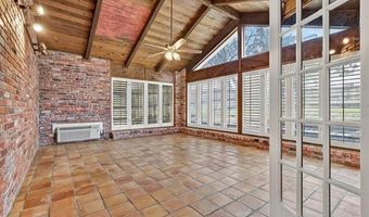 2318 Dorchester Dr, Bartlesville, OK 74006