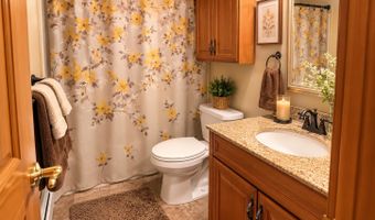 5 Michael Dr, Baileyville, ME 04694