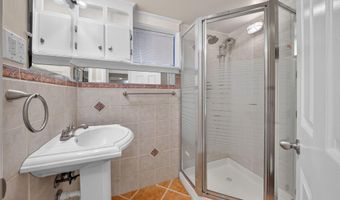 4705 22ND St N, Arlington, VA 22207