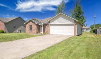 2308 Red Baron Dr, Jacksonville, AR 72076