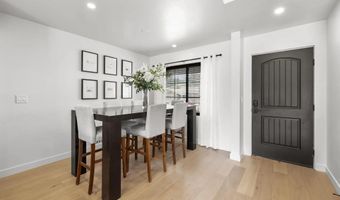 2146 Foster St, Oceanside, CA 92054
