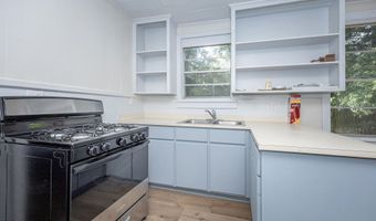 1275 Irish Hill Dr, Biloxi, MS 39530