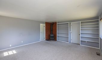 765 Reiten Dr, Ashland, OR 97520