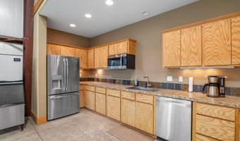 10771 E Langell Valley Rd, Bonanza, OR 97623