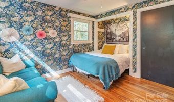 15 Valle Vista Dr, Asheville, NC 28804