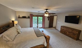 39081 Greenwood Ln, Aberdeen, SD 57401