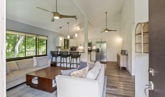 15 KULANIHAKOI St 12E, Kihei, HI 96753