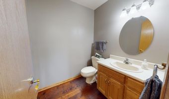 2017 Highland Ave, Albert Lea, MN 56007