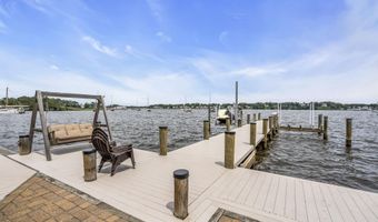 99 Holly Ln, Bayville, NJ 08721