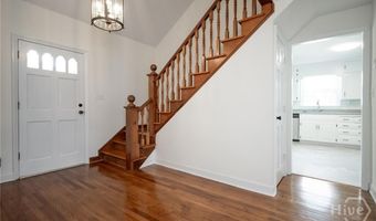 215 Lenox Rd, Athens, GA 30606
