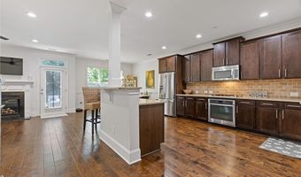 7580 Glisten Ave, Atlanta, GA 30328
