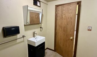 516 SE 10th Ave, Aberdeen, SD 57401