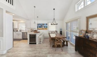 56 W 13th St, Avalon, NJ 08202