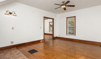 826 Duff Ave Ave, Ames, IA 50010