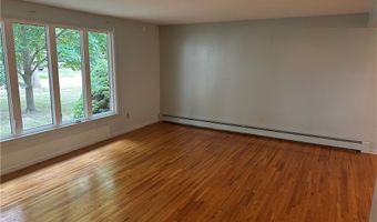150 Jeffrey Dr, Amherst, NY 14228