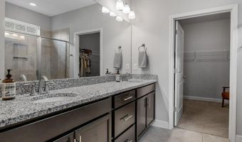938 Deepwood Ct, Boiling Springs, SC 29316