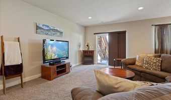 5254 SHADOW ROCK Dr, Cheyenne, WY 82009