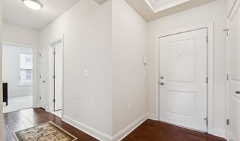 44589 YORK CREST Ter #200, Ashburn, VA 20147