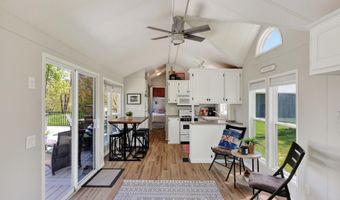 633 Cihlars Point Cir SW, Alexandria, MN 56308