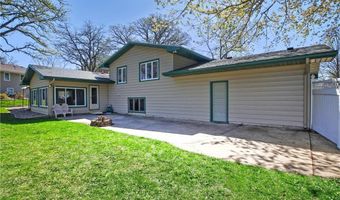 1210 Southview Ln, Albert Lea, MN 56007