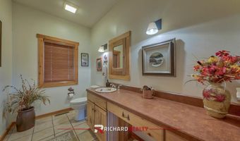6 Bear Creek Rd, Cody, WY 82414