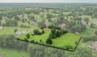 18345 Nottingham Ct, Basehor, KS 66007