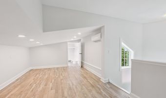 90 Red Hill Rd, Branford, CT 06405