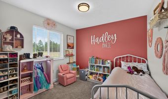 16 Hadley Ln, Blanchard, ID 83804