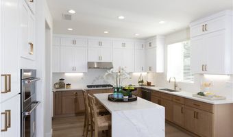 14055 Santa Barbara St, La Mirada, CA 90638