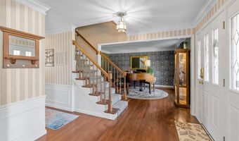 307 Blue Ridge Place Ct, Ballwin, MO 63011