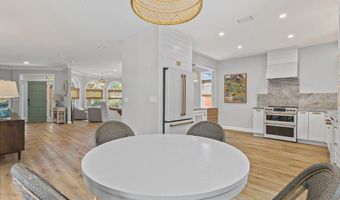 50 17TH St, Atlantic Beach, FL 32233
